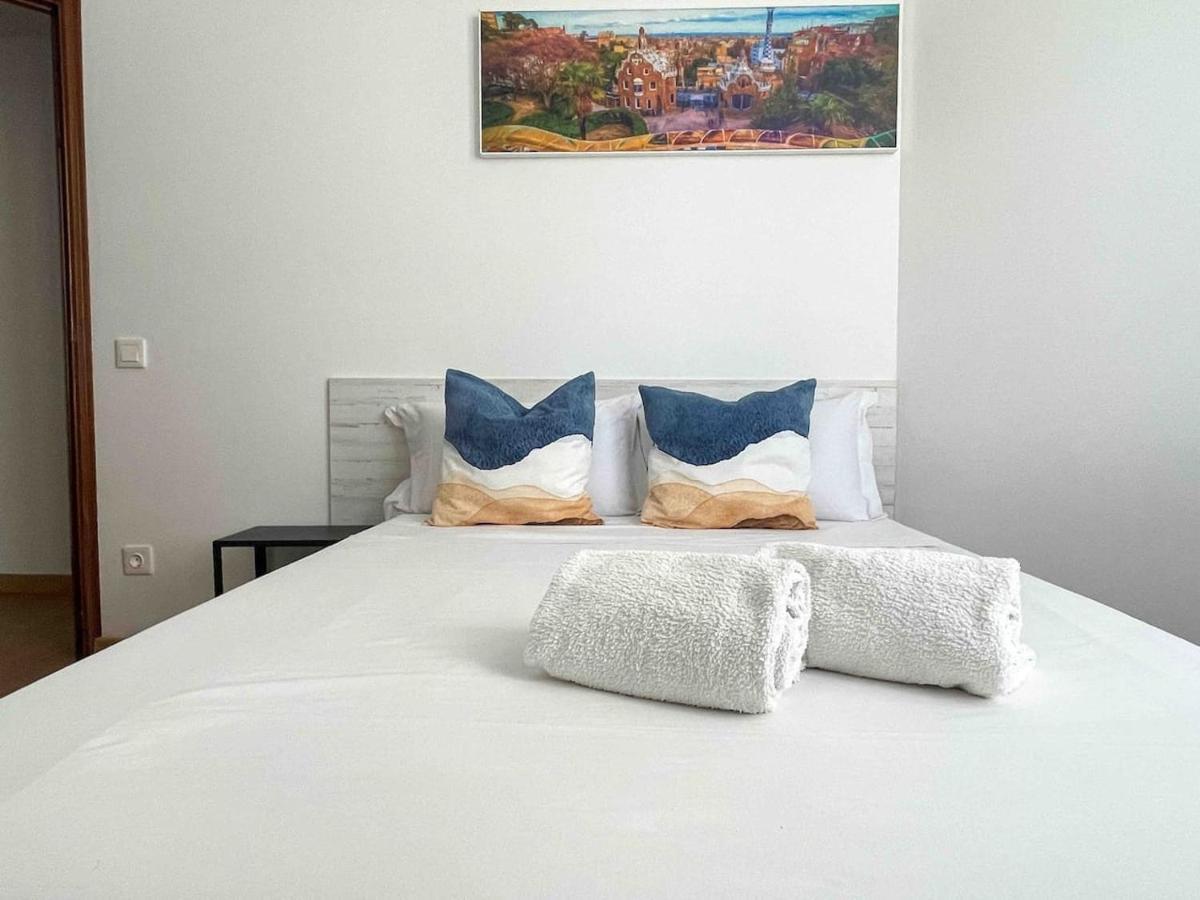 Hostourist Fira Plaza Espana 3 Rooms Barcelona Bagian luar foto